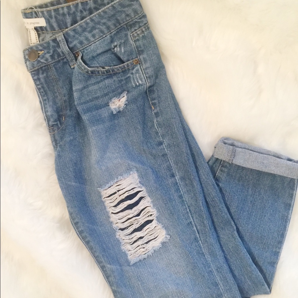 NWOT Life in progress distressed boyfriend jeans